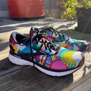 Brooks x Lisa Congdon Sneakers